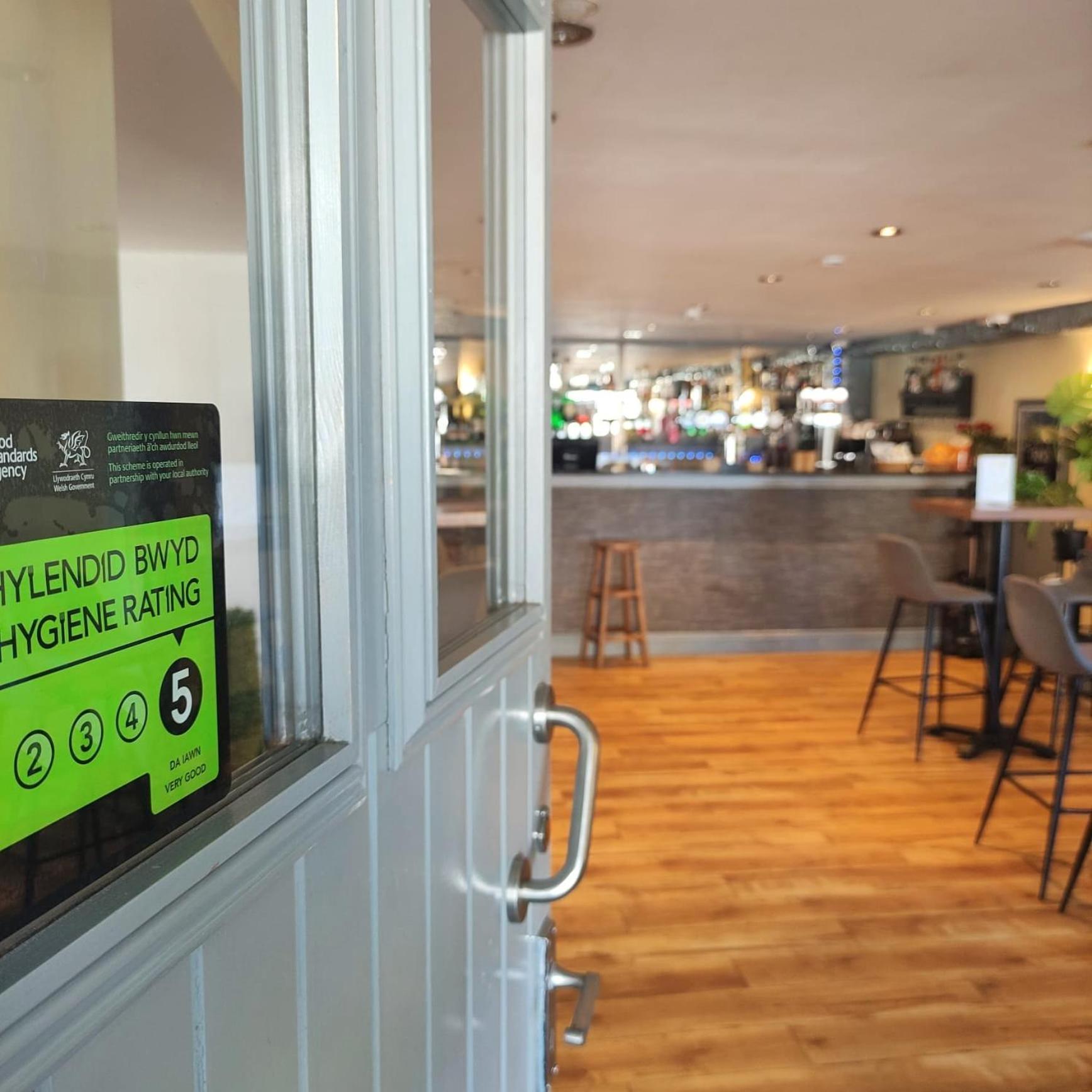 Goodwick Rose And Crown Hotel & Hope And Anchor Bar מראה חיצוני תמונה