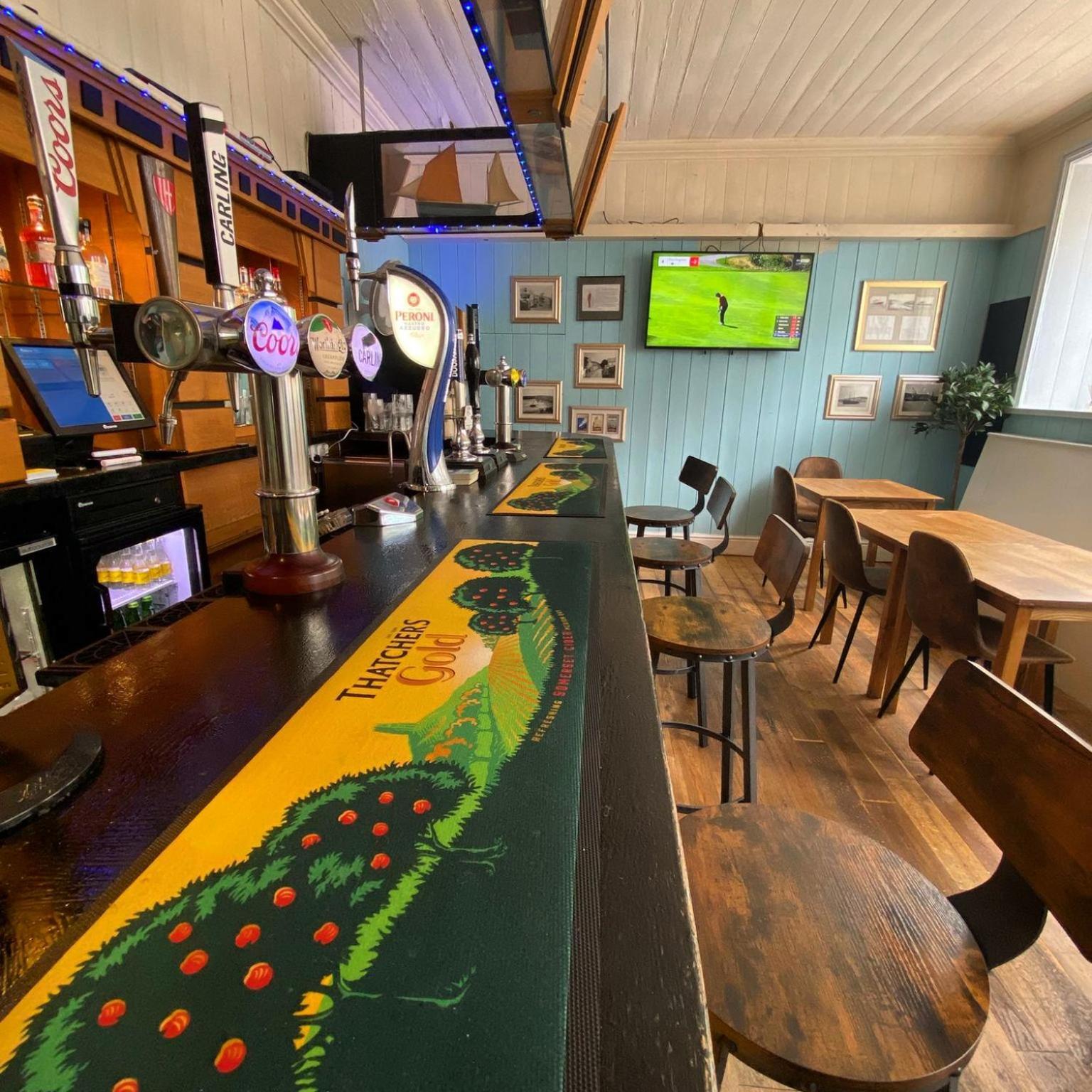 Goodwick Rose And Crown Hotel & Hope And Anchor Bar מראה חיצוני תמונה