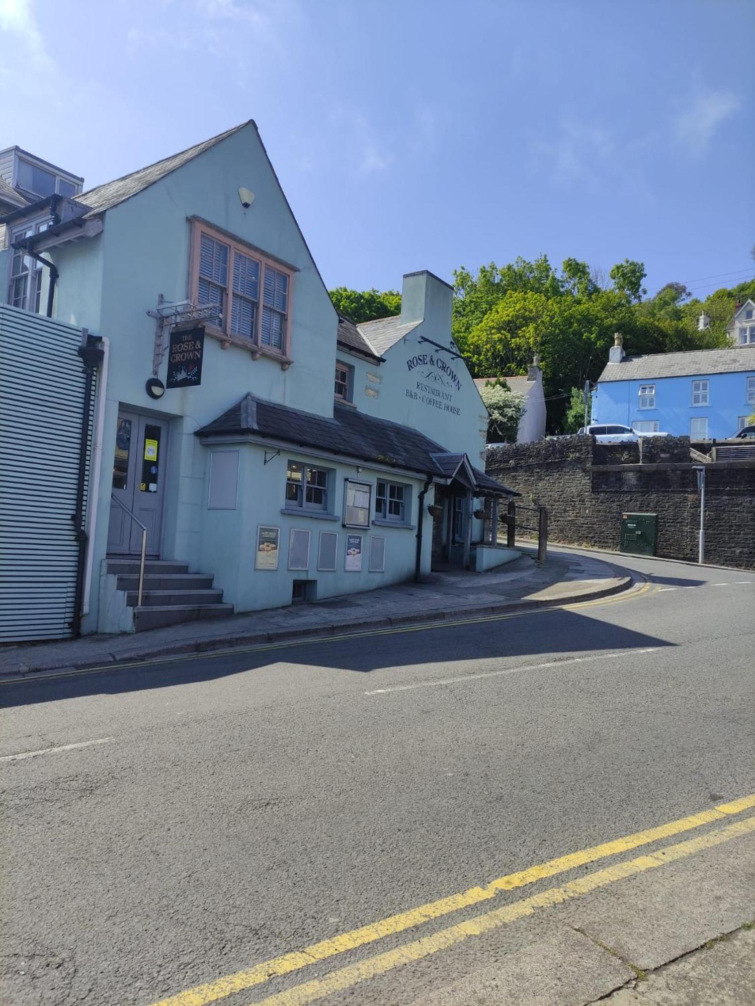 Goodwick Rose And Crown Hotel & Hope And Anchor Bar מראה חיצוני תמונה